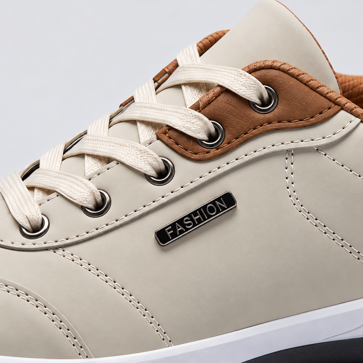 Men's Trainers Lace-Up with Contrast Heel - detail